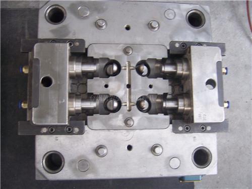 科翔模具告訴您，如何提高模具零配件加工質量？